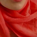 muslim hijab cam girl with big ass fingering pussy
