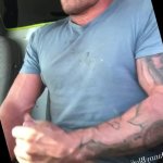 SEXY BUFF BUILDER WANKING
