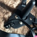 Professioneel leren strap-on dildo harnas