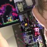 Gamer girl palys sexy games while getting machine fucked live!