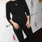 Joyce Dewitt