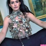Anne Hathaway Nude