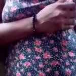 AMATEUR EBONY WITH BIG ASS PEE FART OUTDOOR WHILE NEIGHBORED PEEP